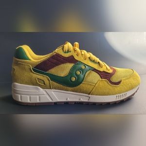 NWOB Saucony  Shadow 5000 Yellow/ Green/ Brown Men's 9/ Women's 10.5